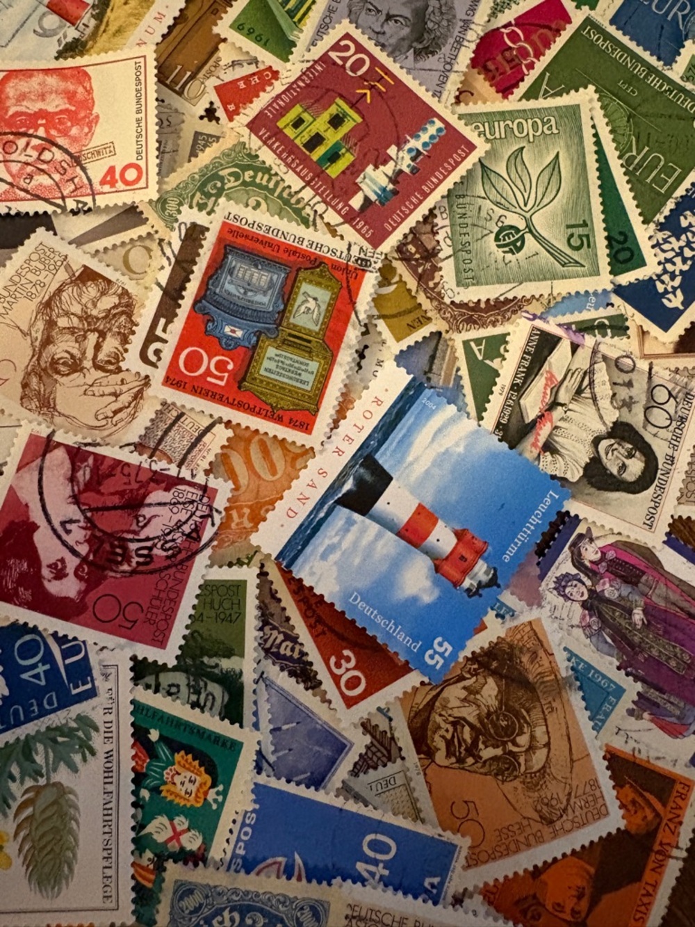 150 assorted German/ Deutsche Bundespost postage stamps- LOT #8 - Picture 3 of 5
